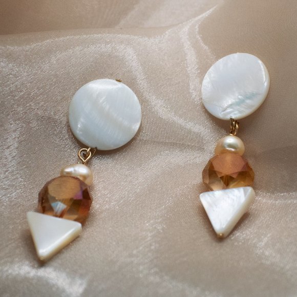 Edenique Jewelry Jewelry - Contrast Delight Earrings